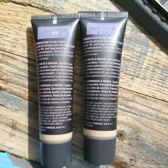 Ivory W 130 Matte 3D Foundation - Combo to Oily Skin - Timewise Mary Kay - Picture 5 of 5